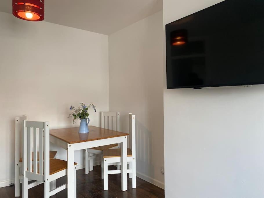 Brighton New Apartment Free Parking Sleeps 6 Exterior photo