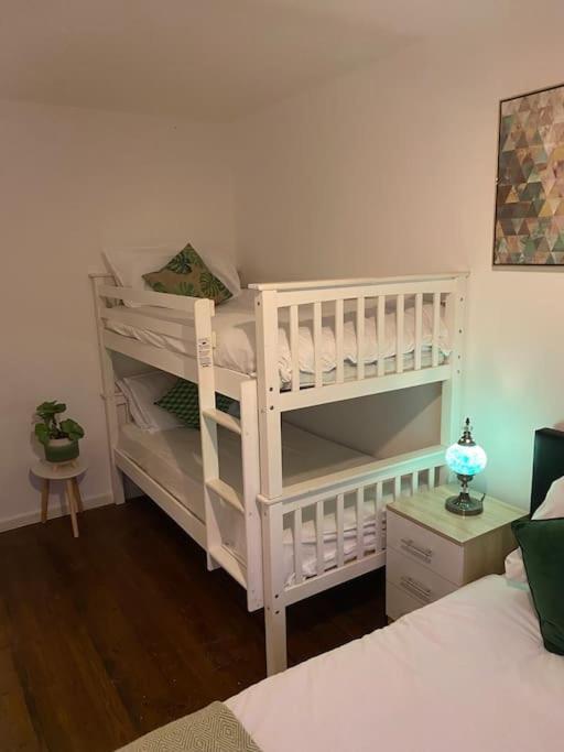 Brighton New Apartment Free Parking Sleeps 6 Exterior photo